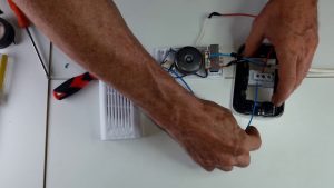 ¿Cómo instalar un transformador de timbre?