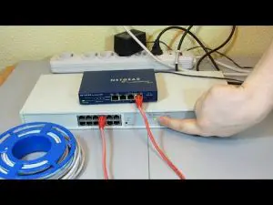 ¿Qué tipo de cable se usa para conectar un switch?