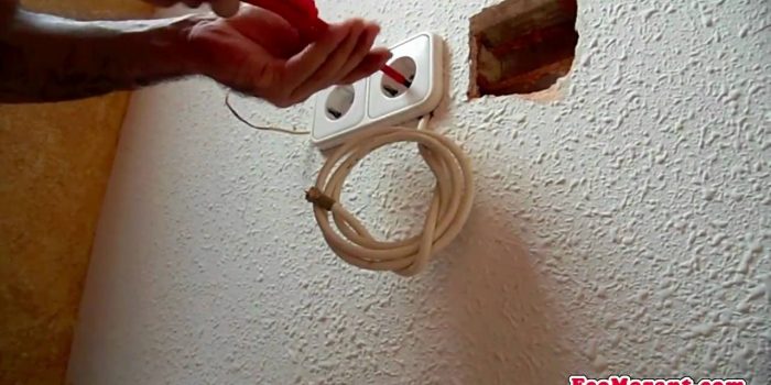 ¿Cómo pasar un cable coaxial por la pared?